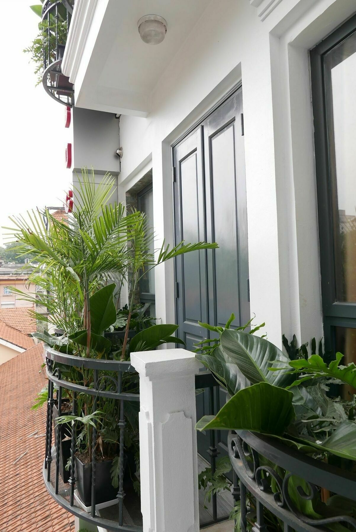 Ladybug Boutique Villa Hanoi Exterior photo